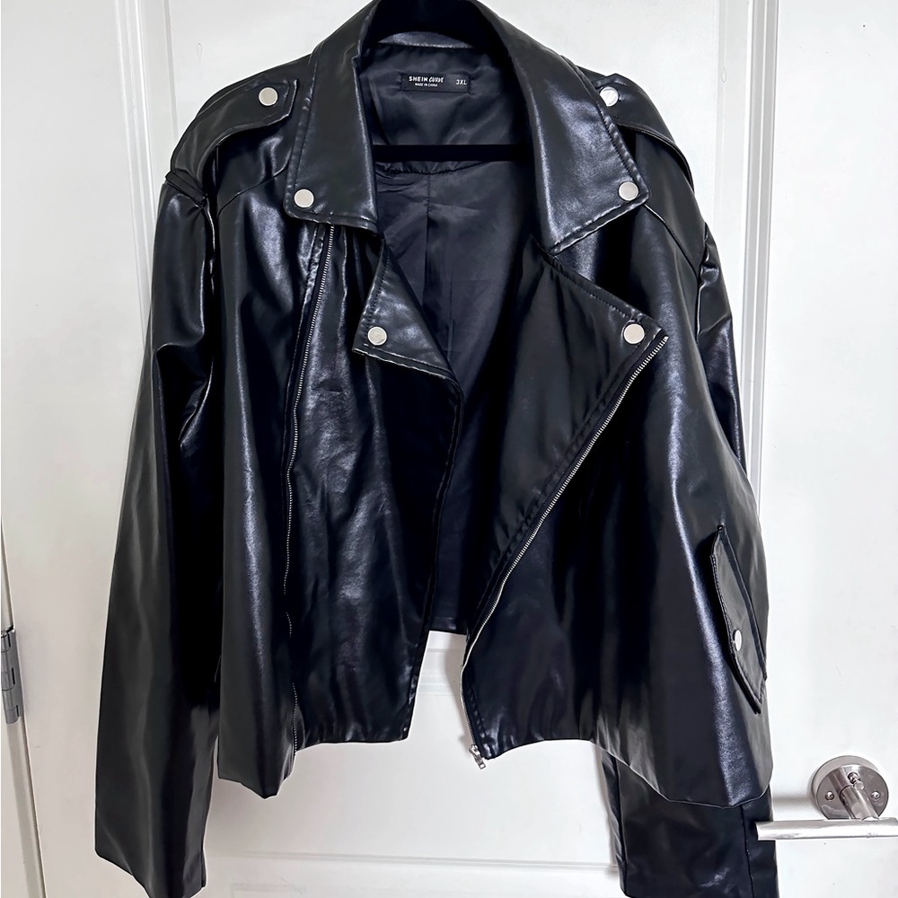Cropped Leather Jacket